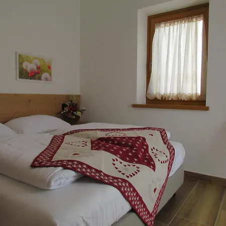 Cuore Delle Dolomiti Alloggi Vacanze Holiday home *